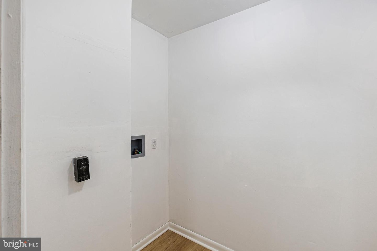 323 E Edgewater Way Property Photo 12