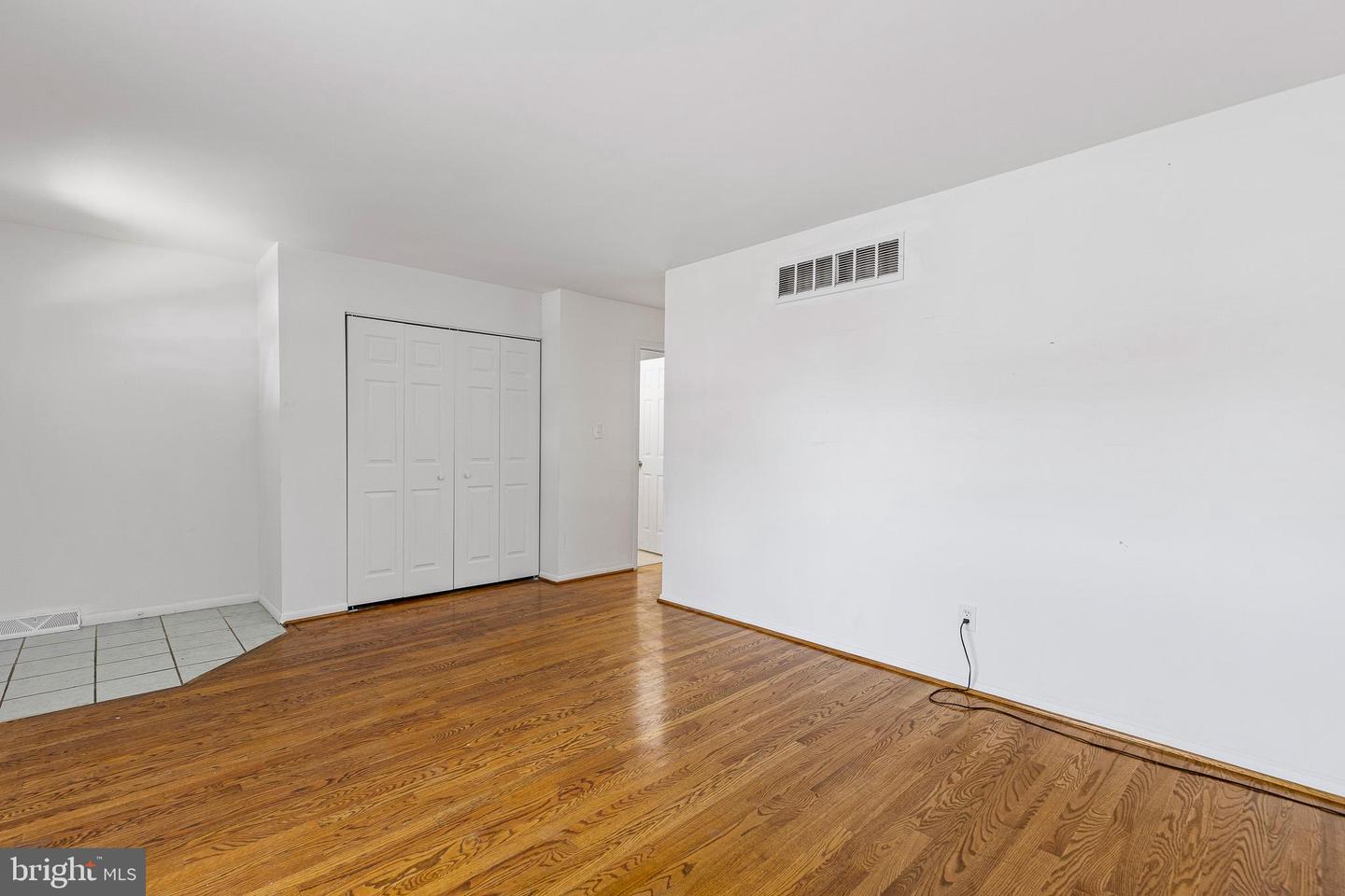 323 E Edgewater Way Property Photo 13