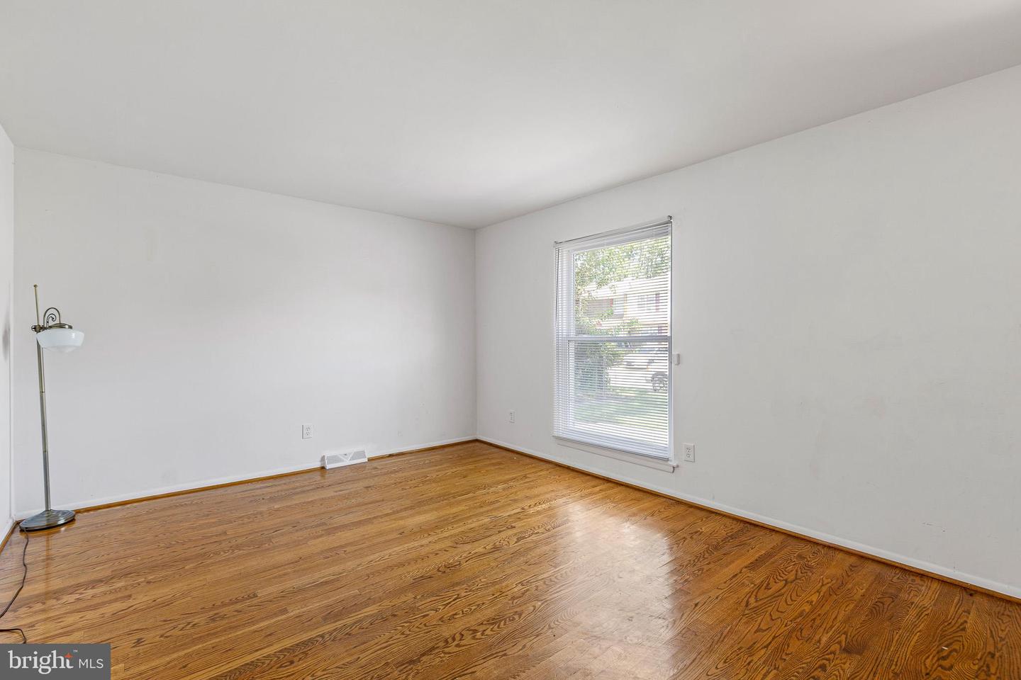 323 E Edgewater Way Property Photo 14