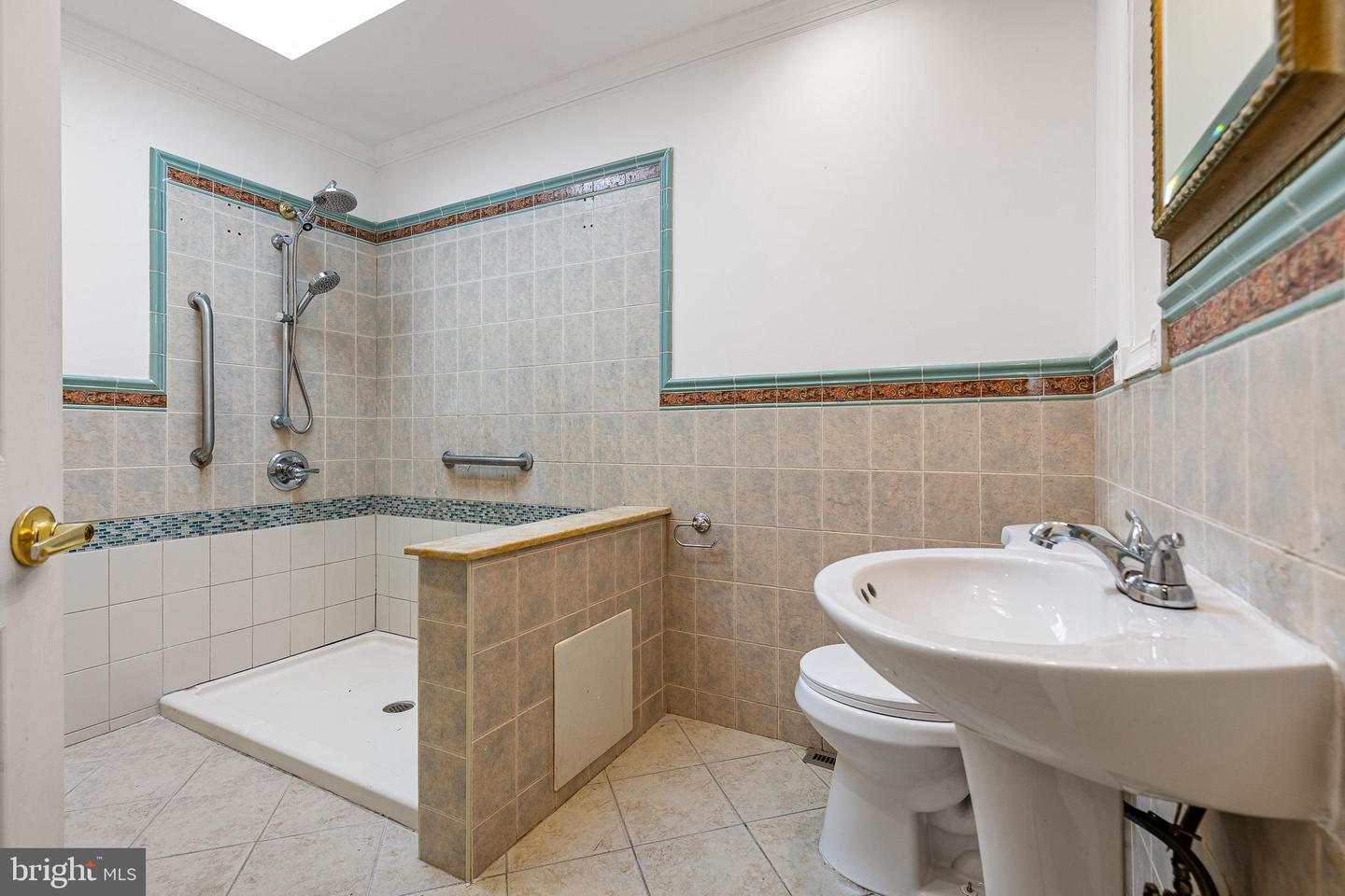 323 E Edgewater Way Property Photo 15