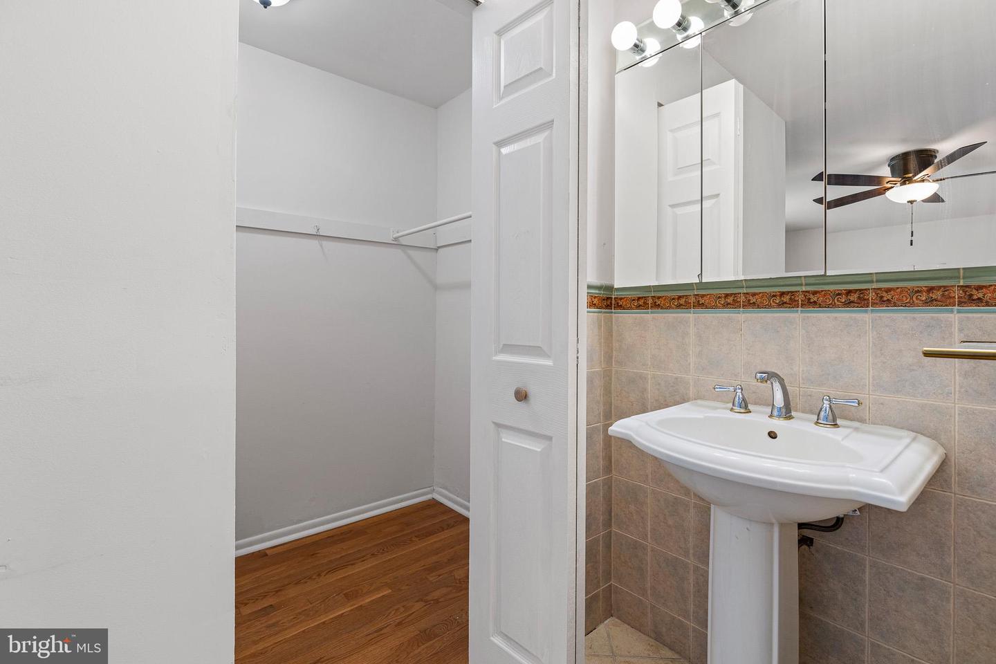 323 E Edgewater Way Property Photo 19
