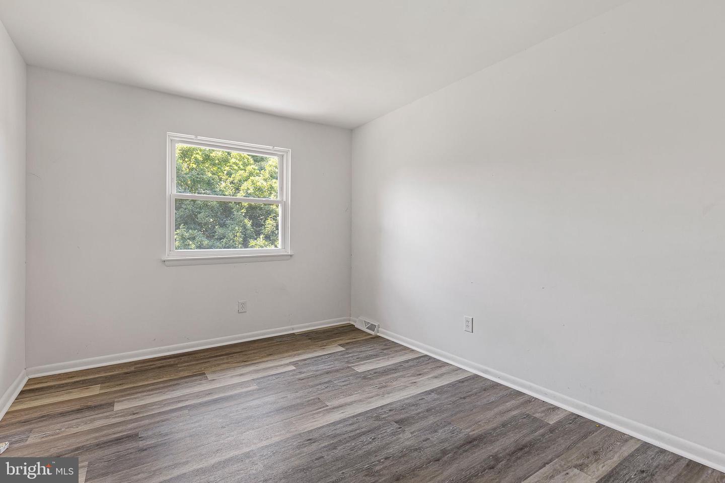 323 E Edgewater Way Property Photo 21