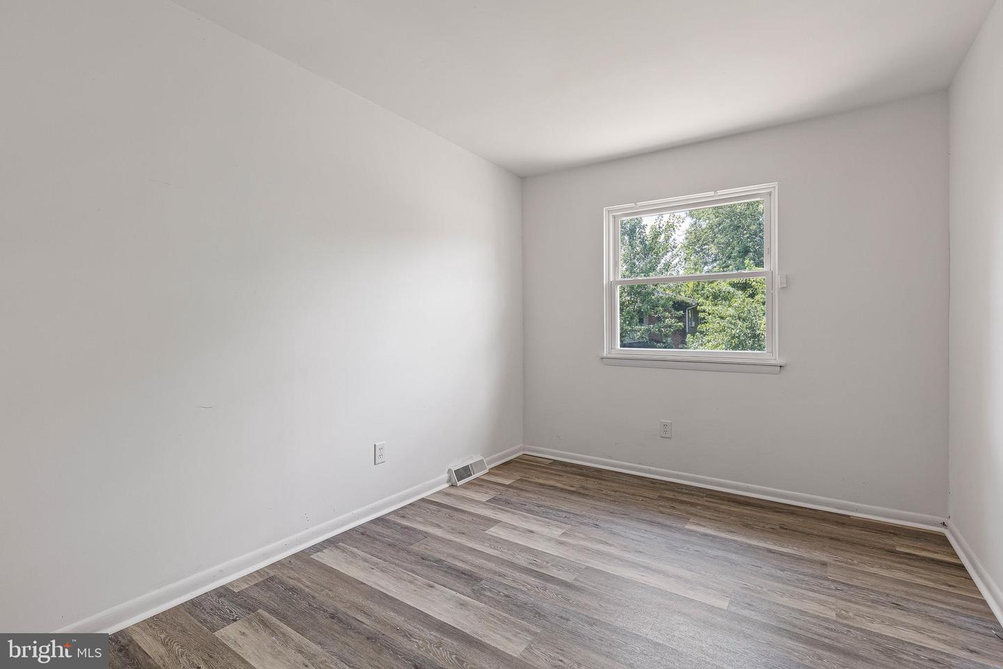 323 E Edgewater Way Property Photo 22