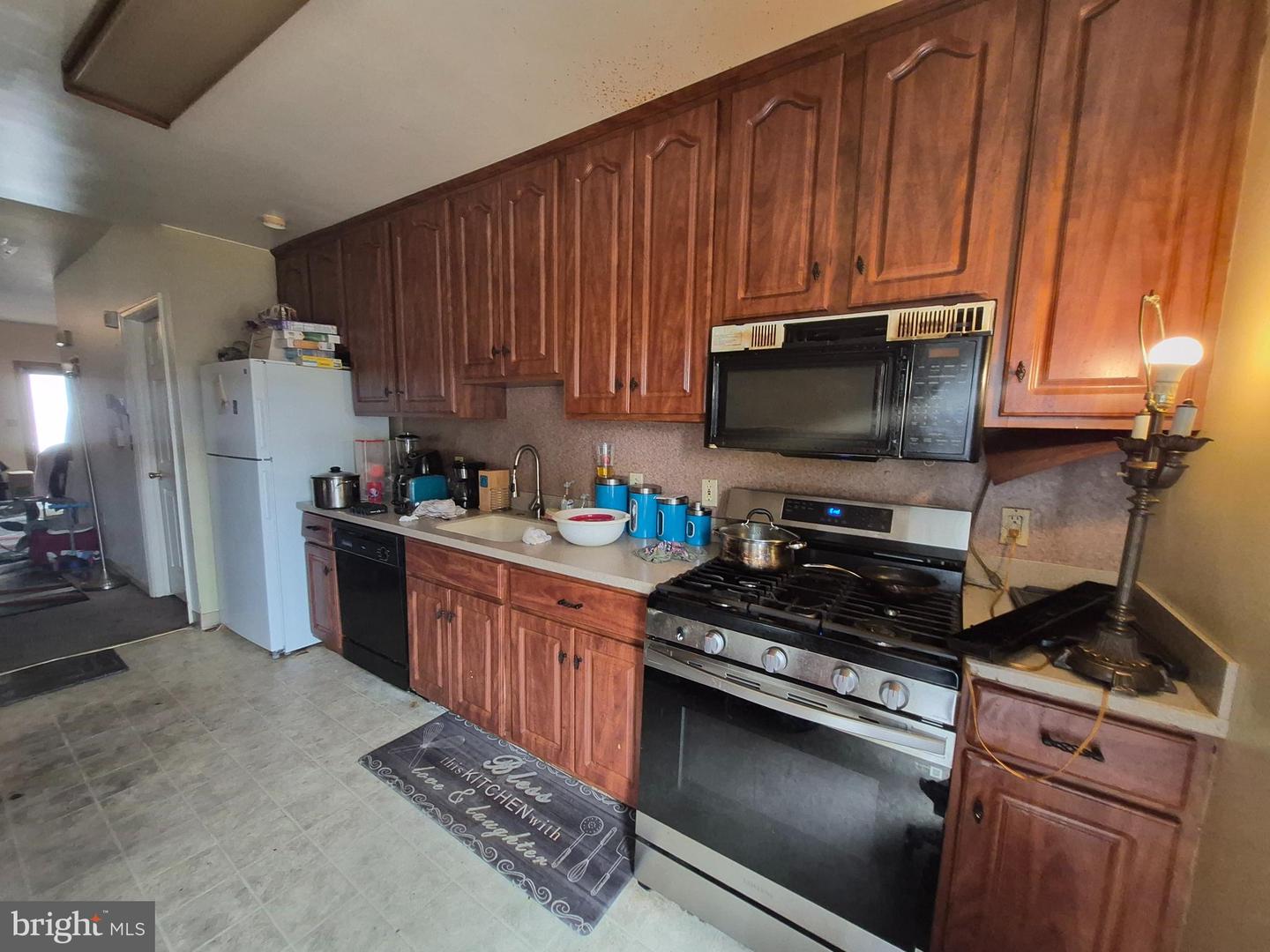 1218 N Walnut St Property Photo 2