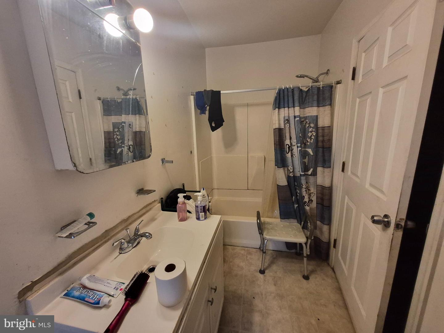 1218 N Walnut St Property Photo 9