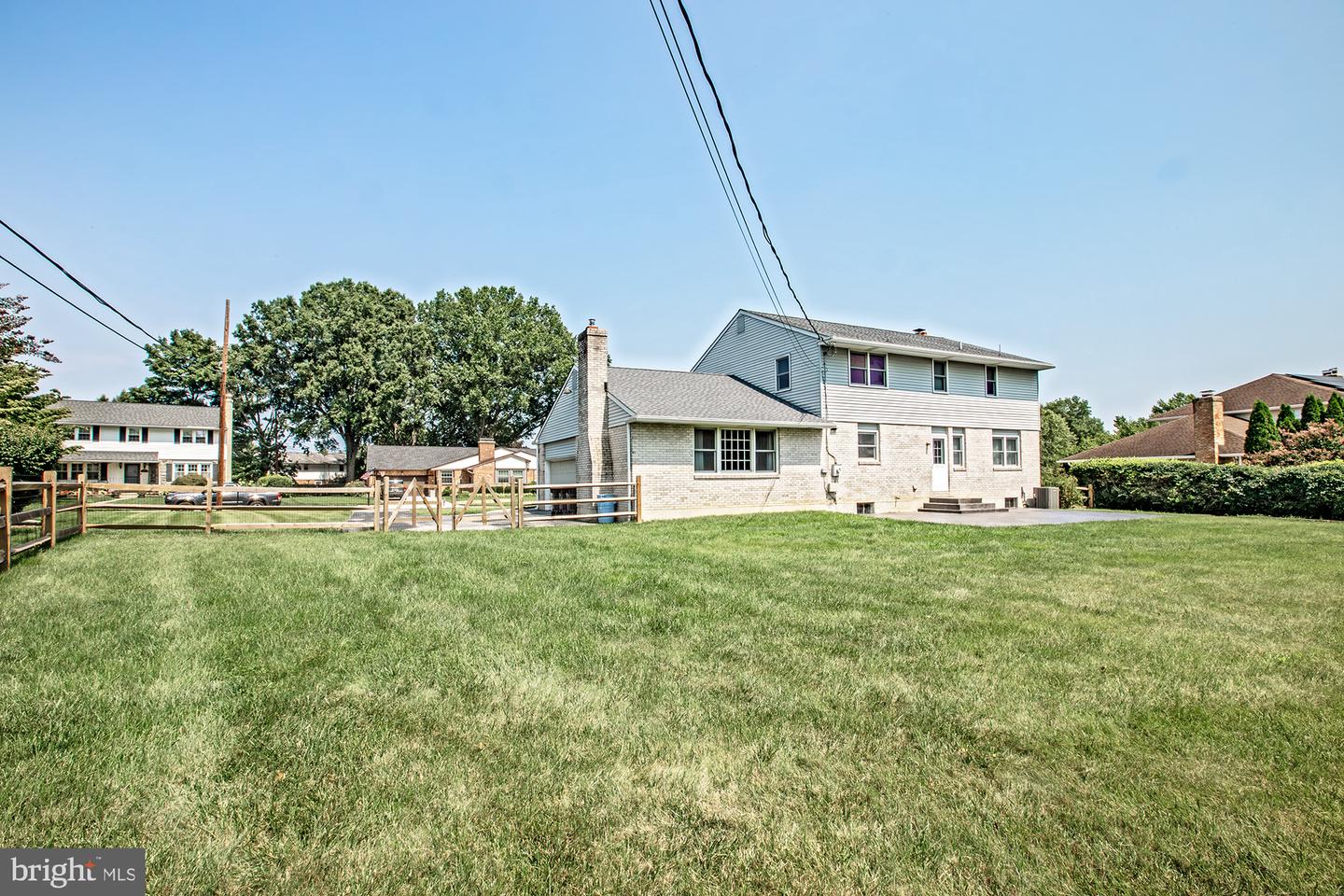 2412 Manet Rd Property Photo 2