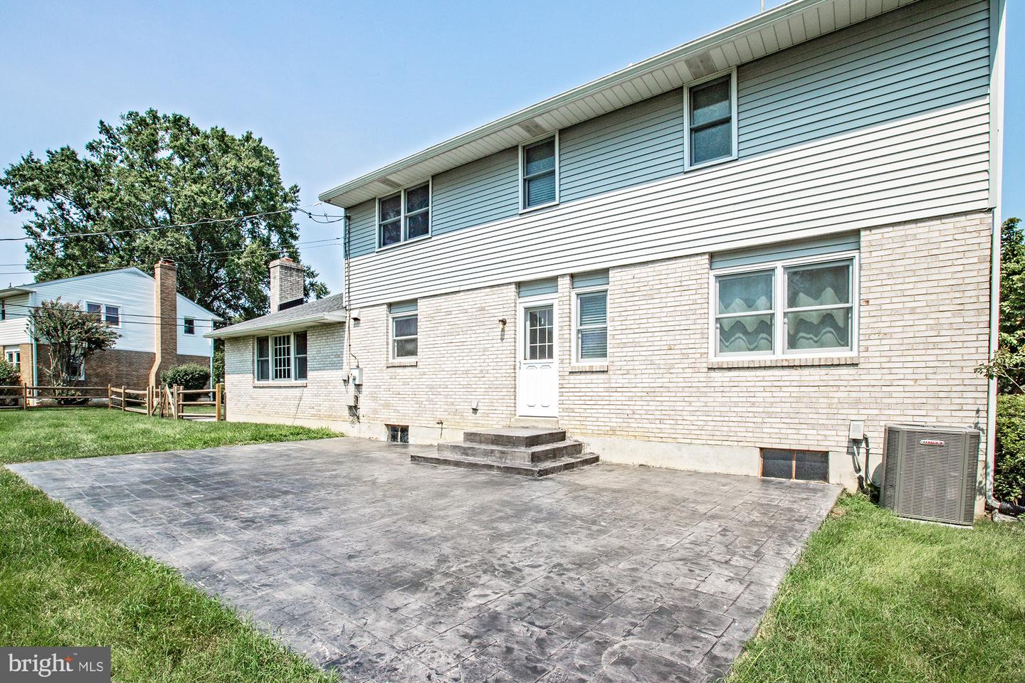 2412 Manet Rd Property Photo 3