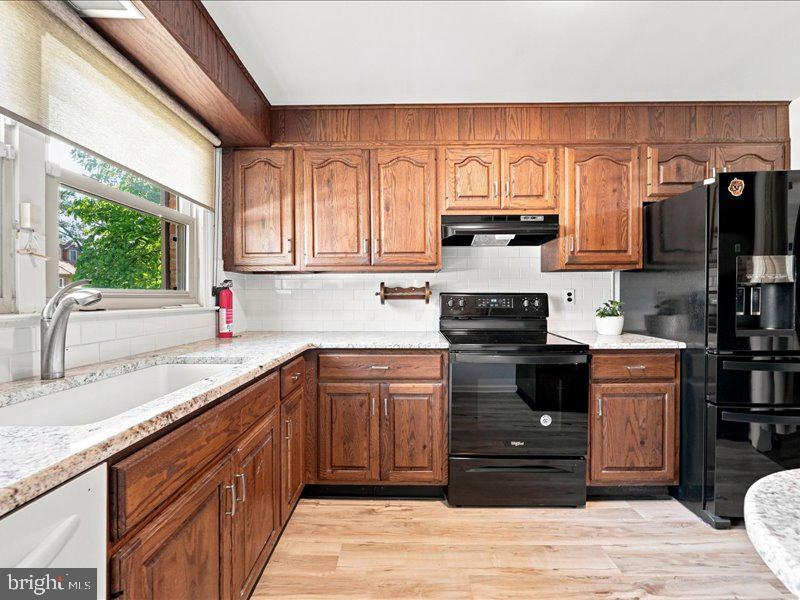 2110 Fairfield Pl Property Photo 12