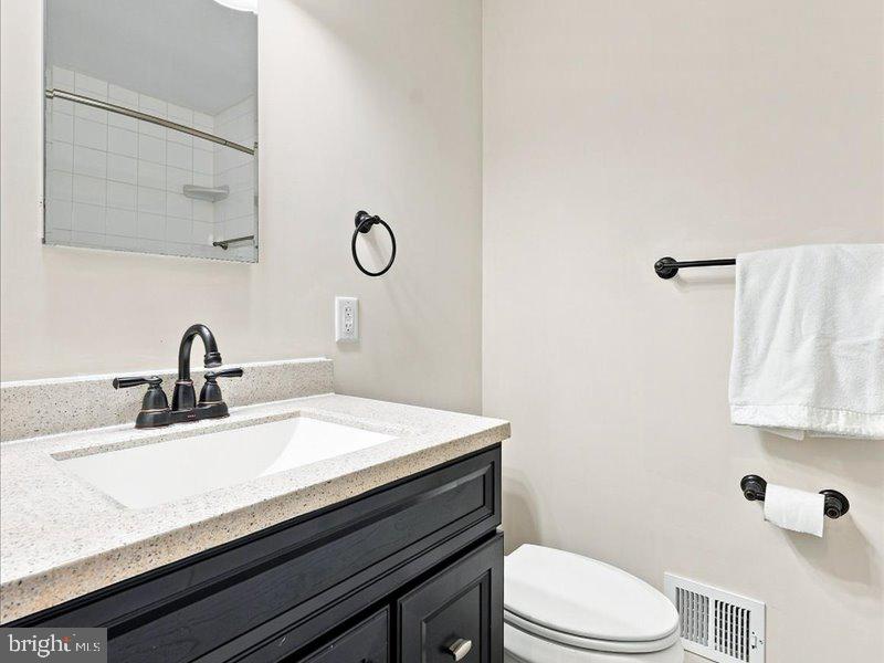 2110 Fairfield Pl Property Photo 19