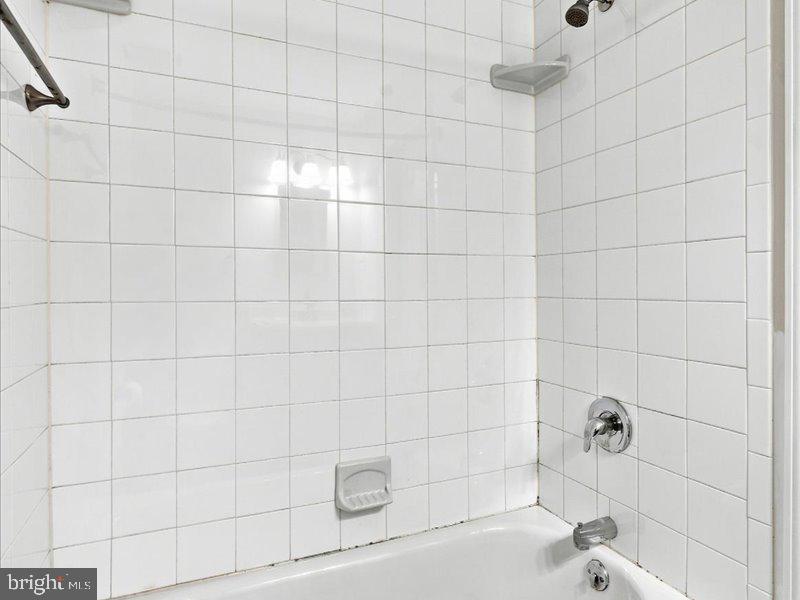 2110 Fairfield Pl Property Photo 21