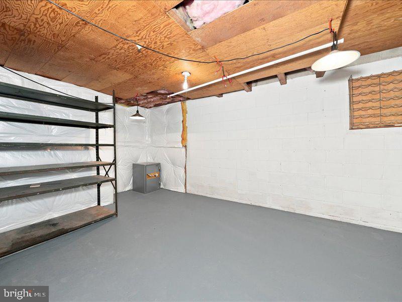 2110 Fairfield Pl Property Photo 36