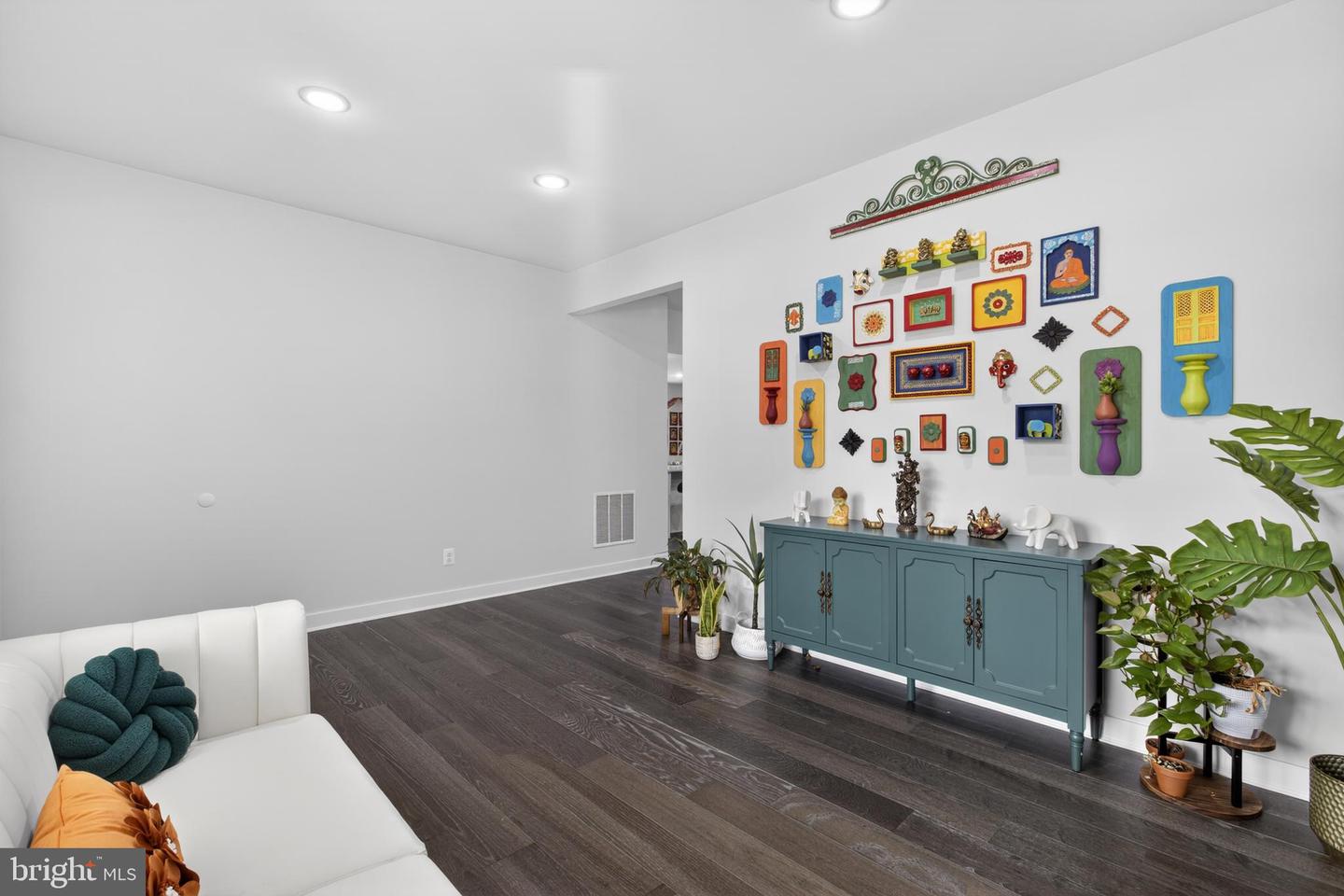 532 Luchu Way Property Photo 10