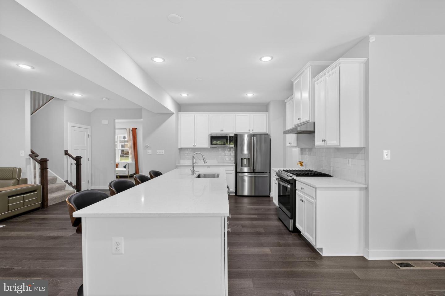 532 Luchu Way Property Photo 16