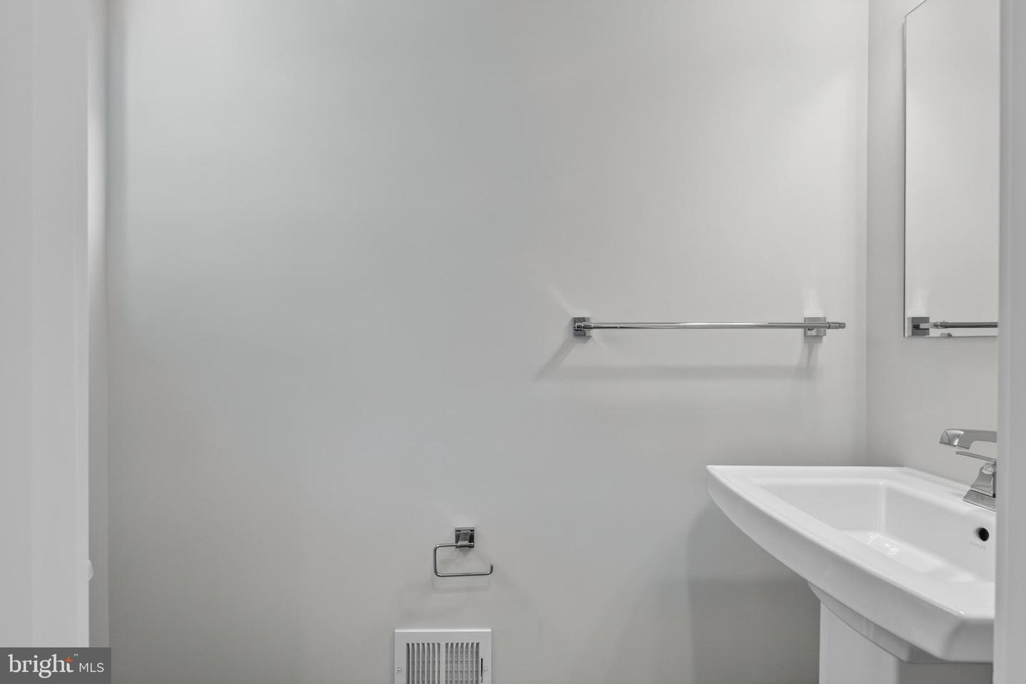 532 Luchu Way Property Photo 19
