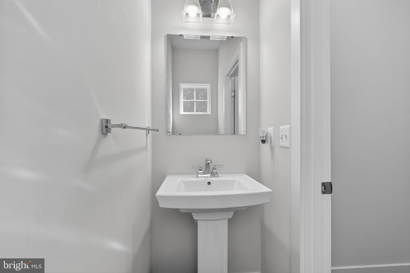 532 Luchu Way Property Photo 20