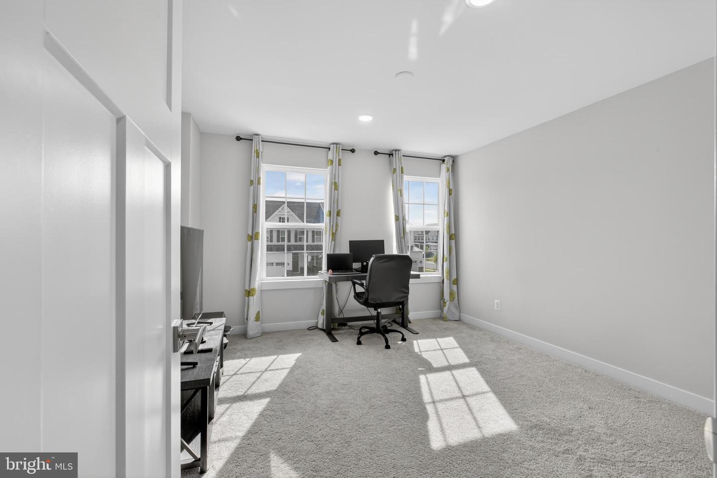 532 Luchu Way Property Photo 27