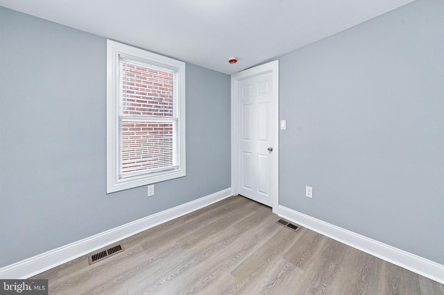 1205 Oak St Property Photo 15