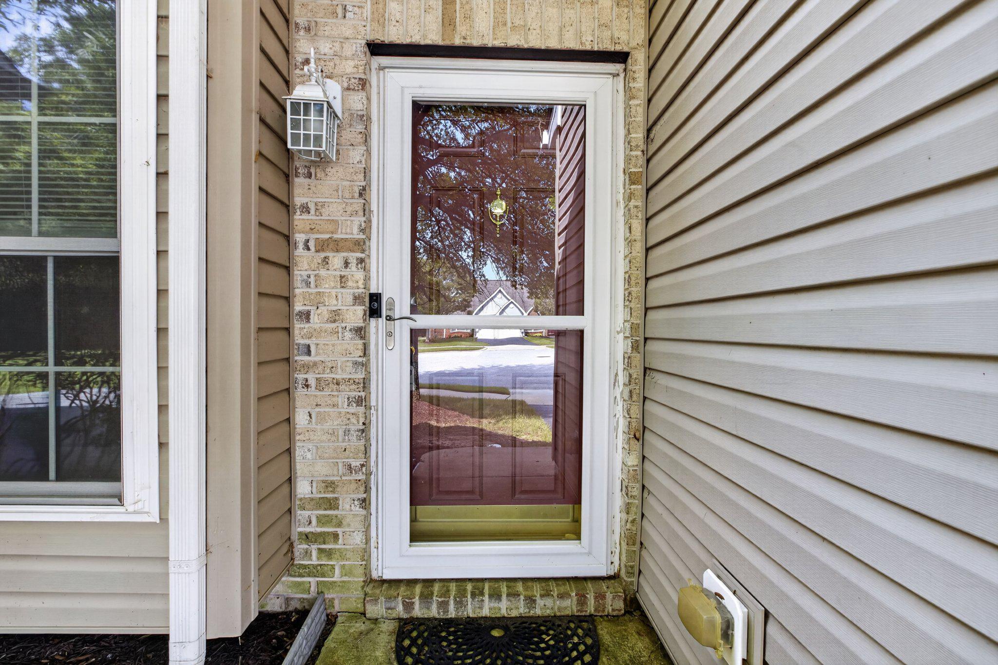 626 Kendall Dr Property Photo 2