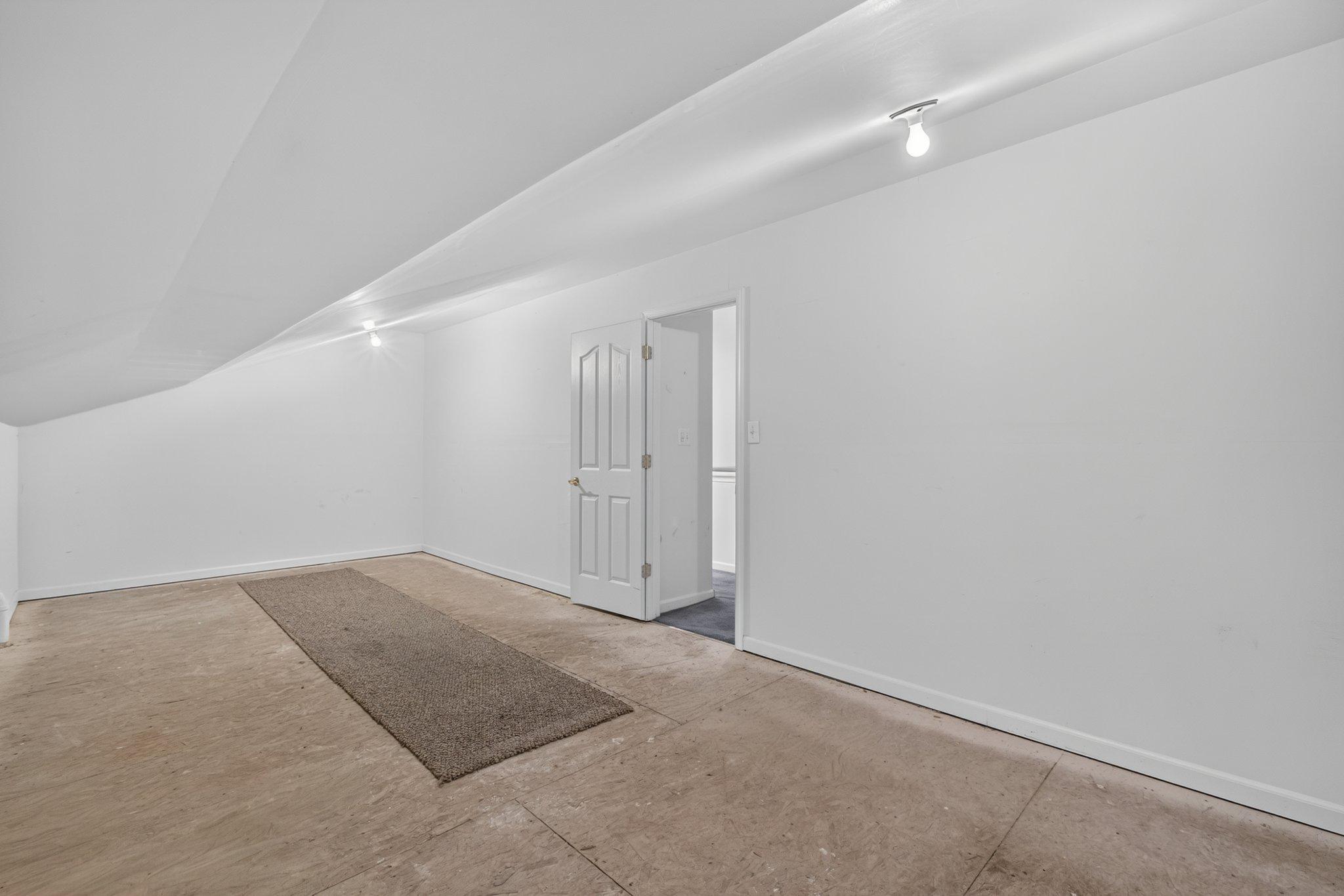 626 Kendall Dr Property Photo 13