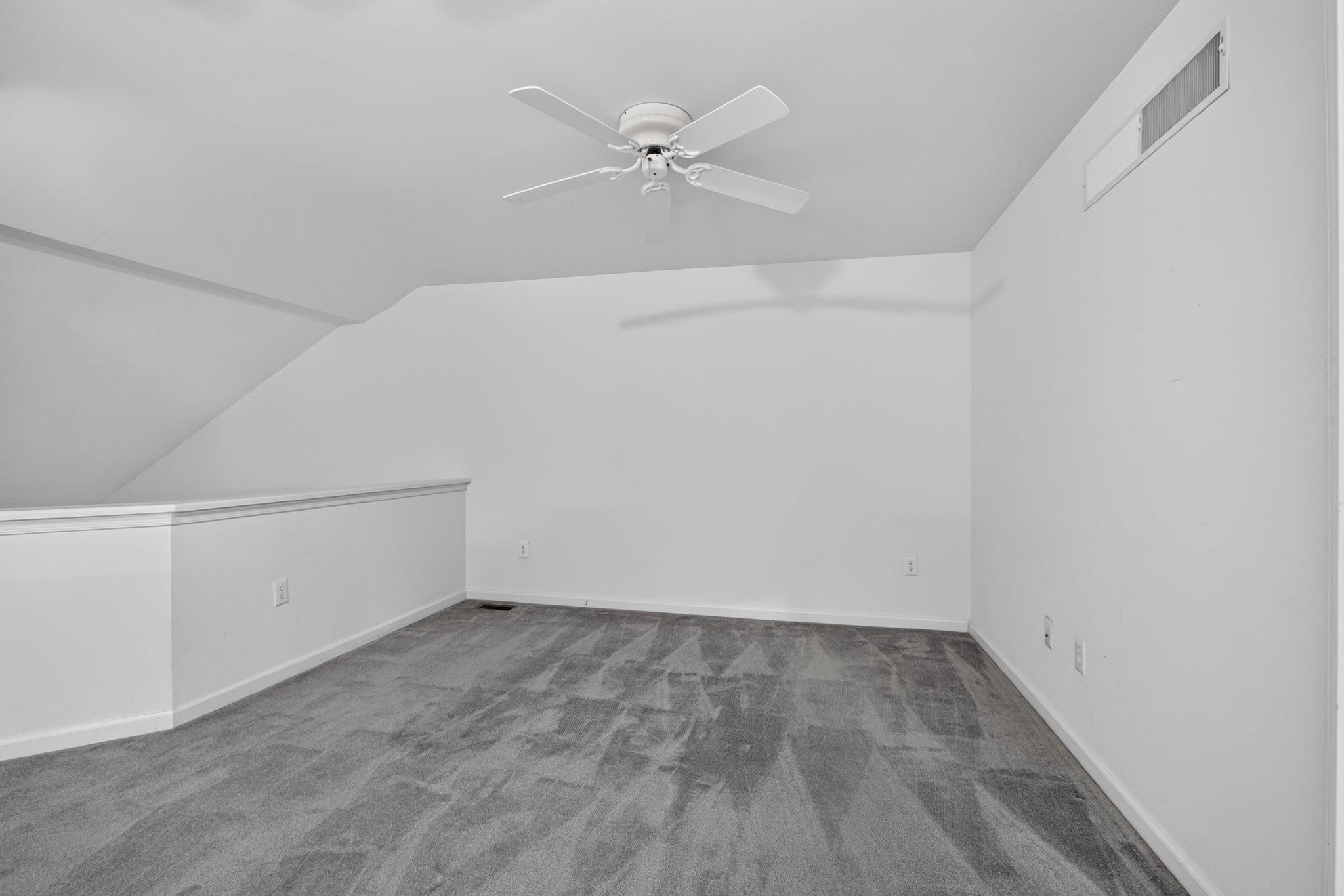 626 Kendall Dr Property Photo 16