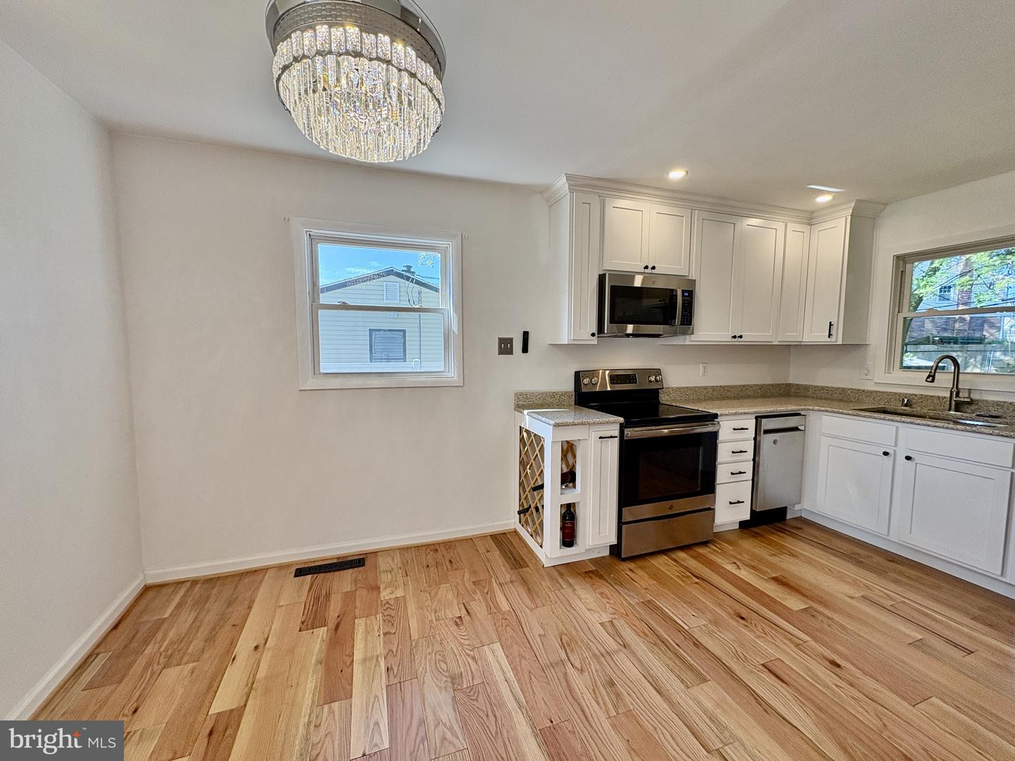 57 Saint John Dr Property Photo 4