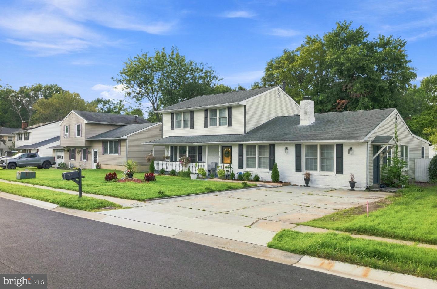 58 Upland Ct Property Photo 3