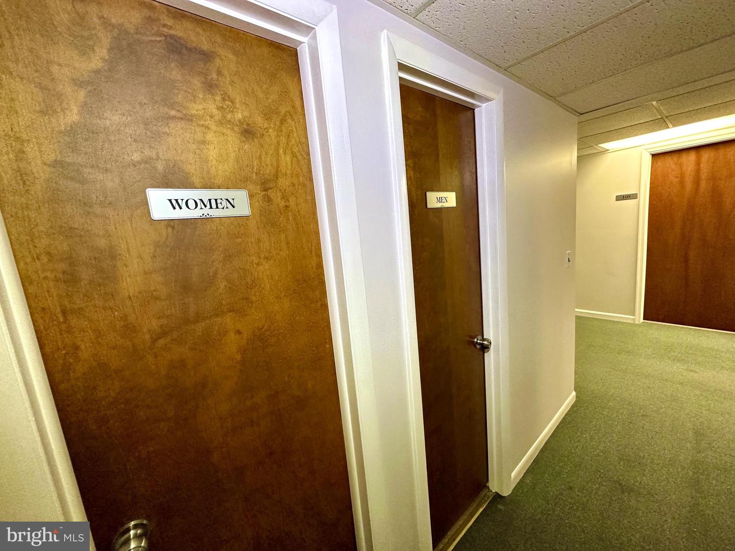 14 E 40th St #office 101 Property Photo 5