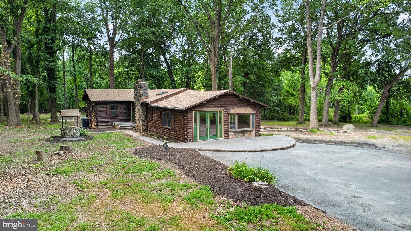 354 Old Baltimore Pike Property Photo 1