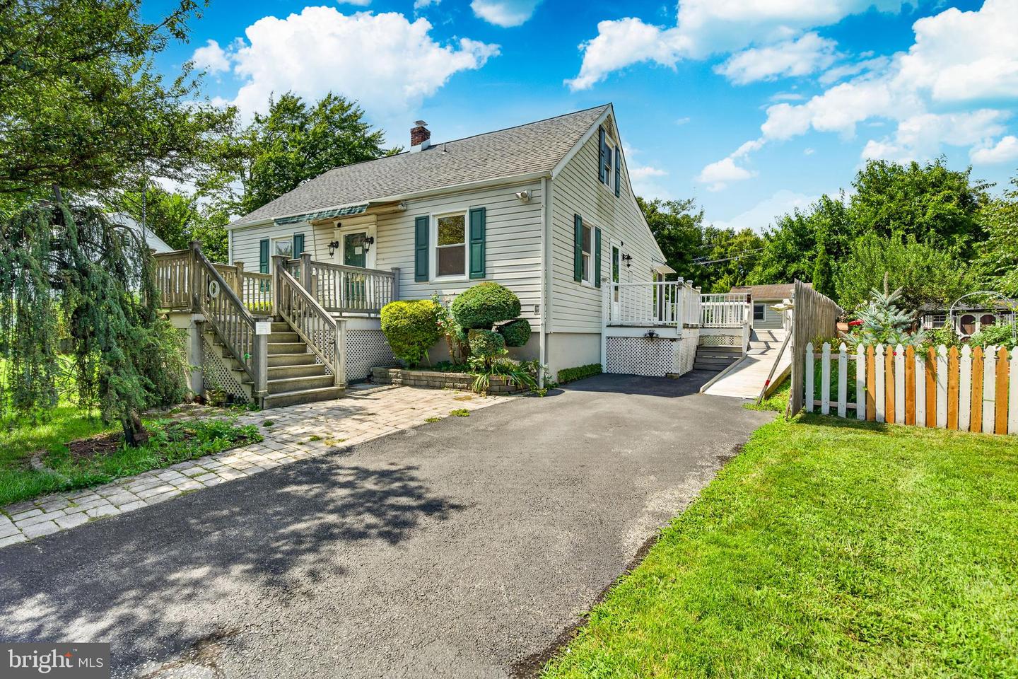 5 Devon Rd Property Photo 1