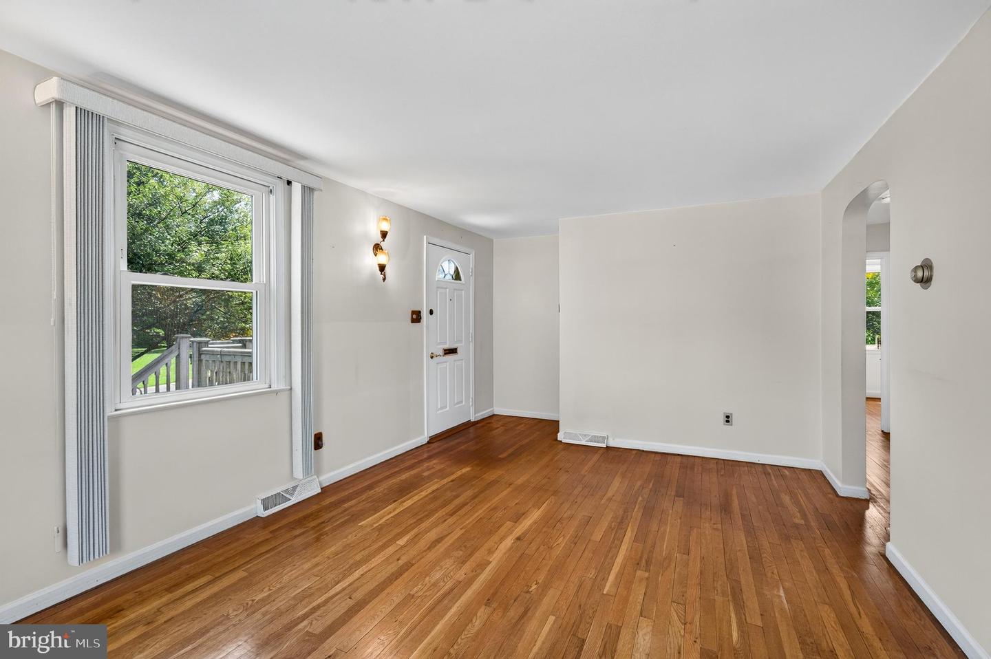 5 Devon Rd Property Photo 9