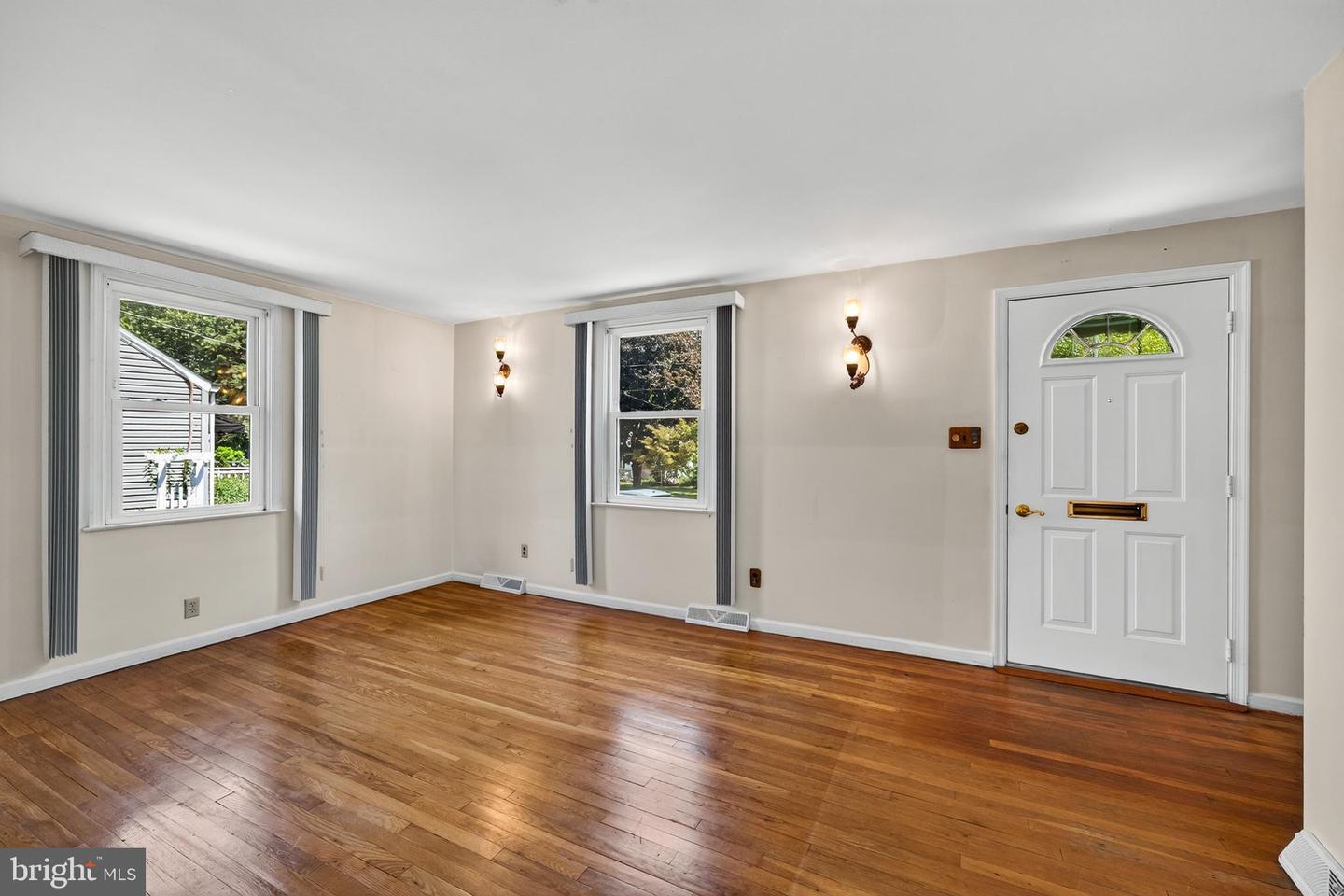 5 Devon Rd Property Photo 12