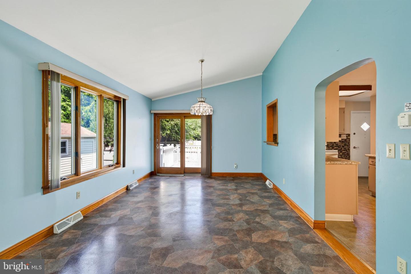 5 Devon Rd Property Photo 25