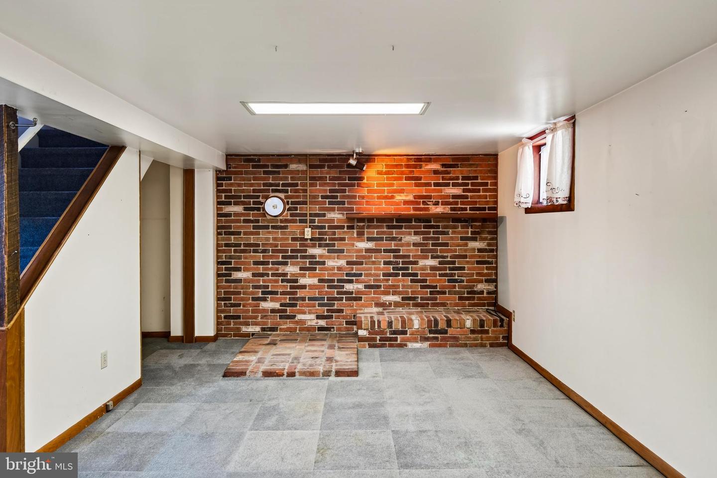 5 Devon Rd Property Photo 35