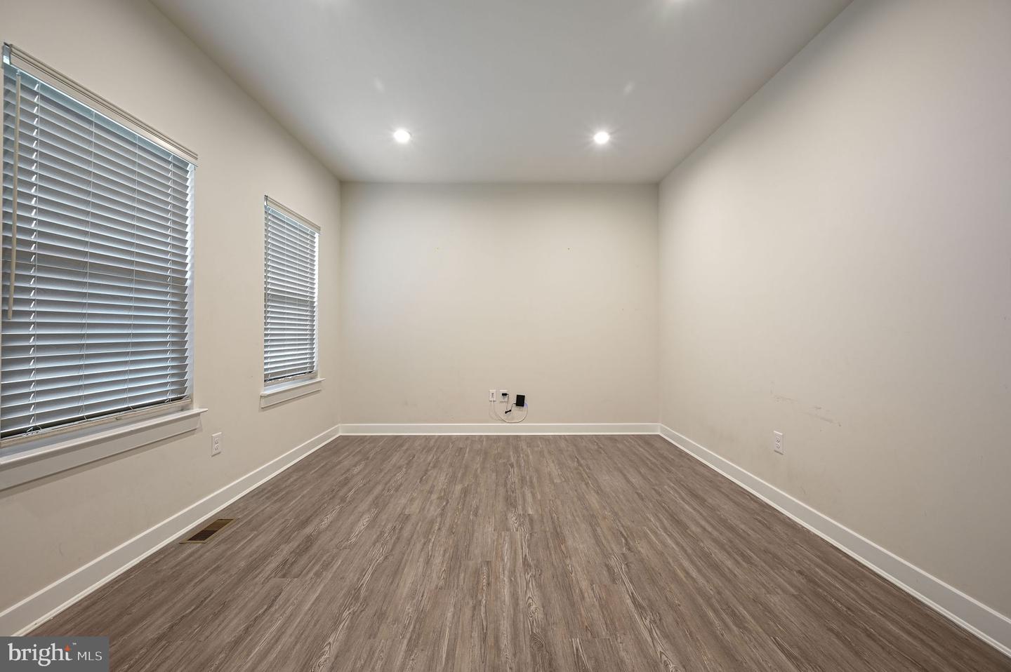 1228 Hook Dr Property Photo 17