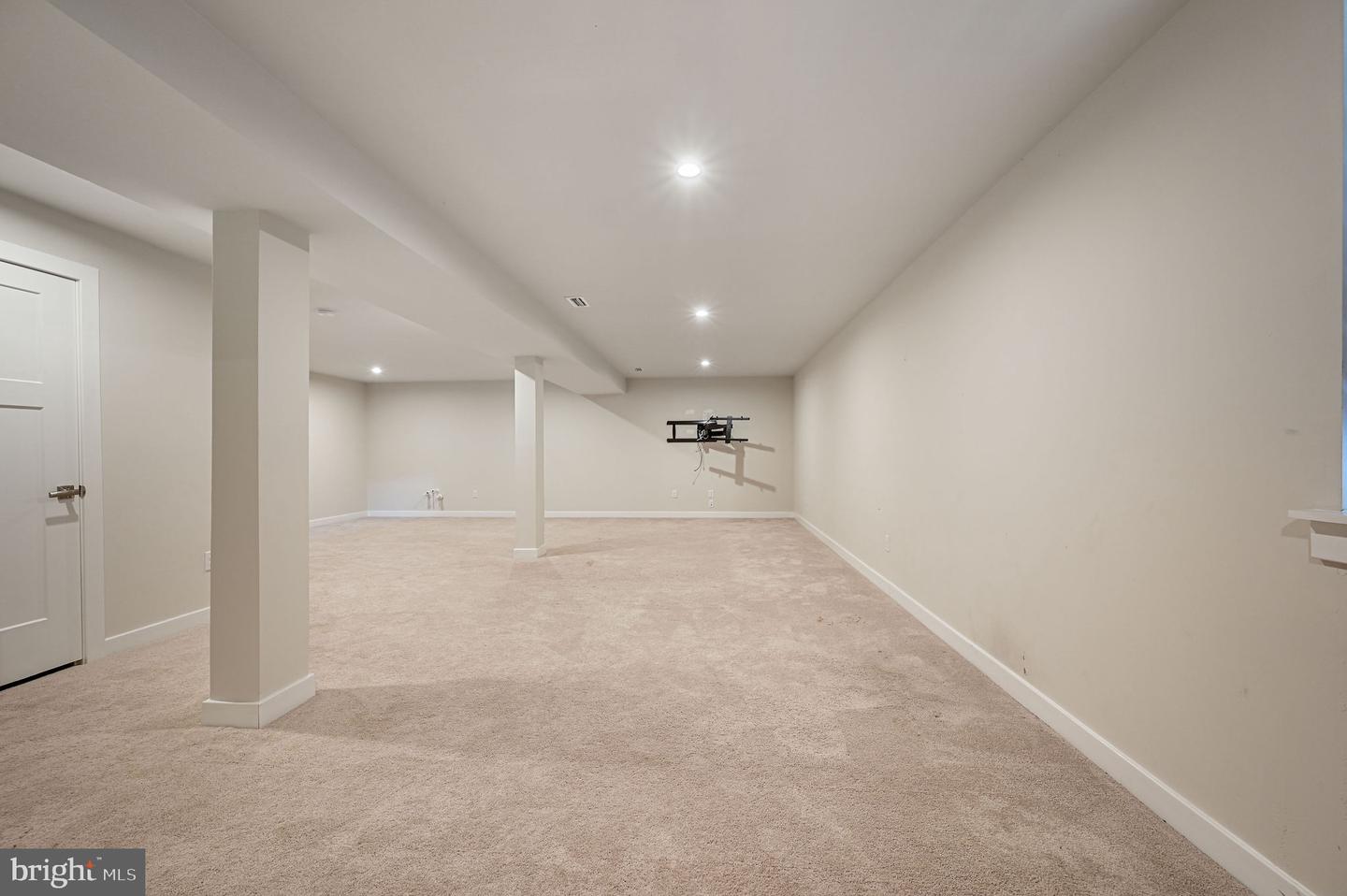 1228 Hook Dr Property Photo 36