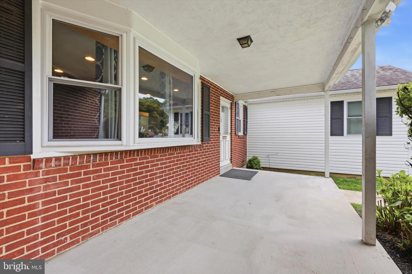1511 Stony Run Dr Property Photo 2