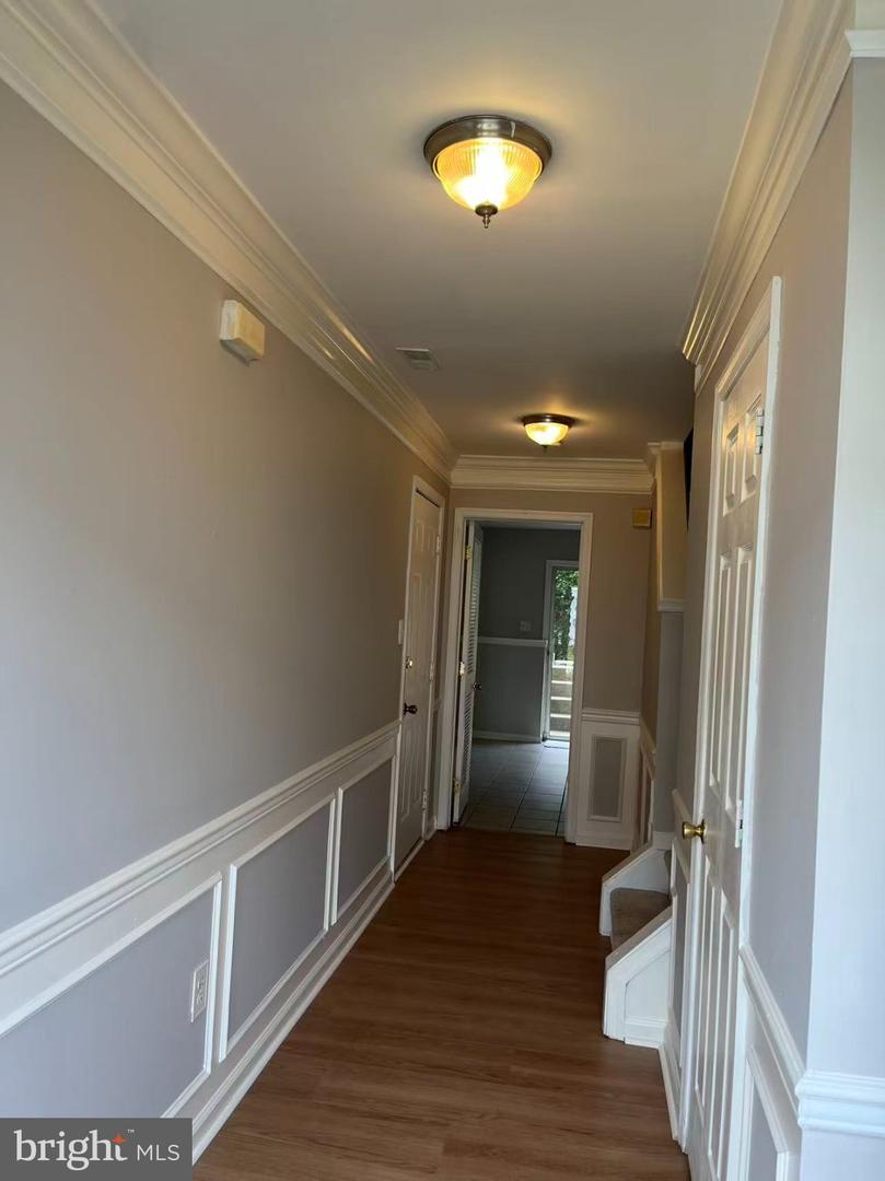 8 Carper St Property Photo 4