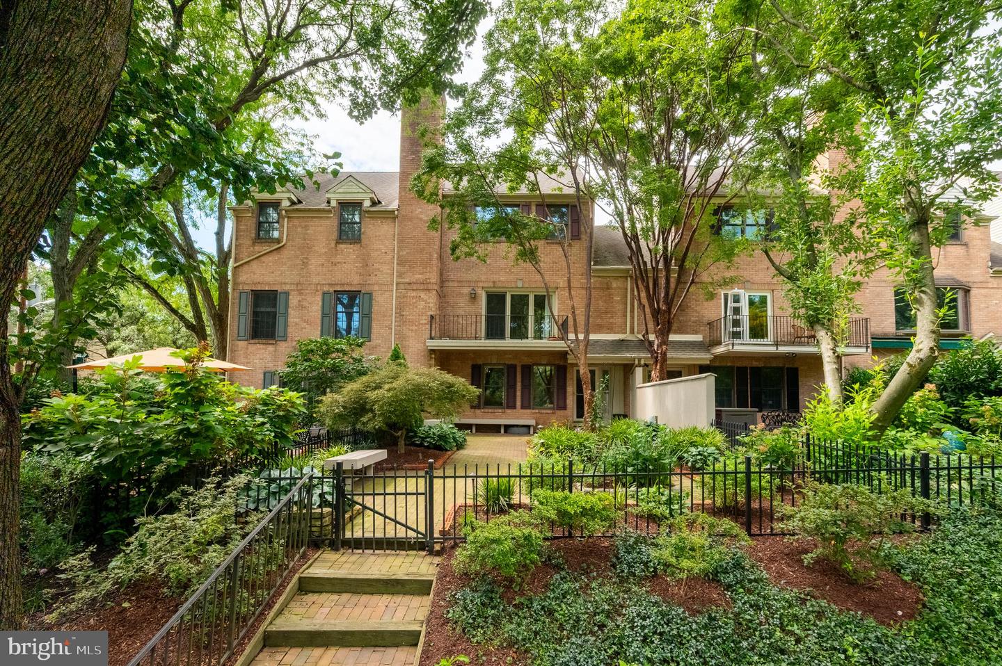 1904 ACADEMY PL Property Photo 1