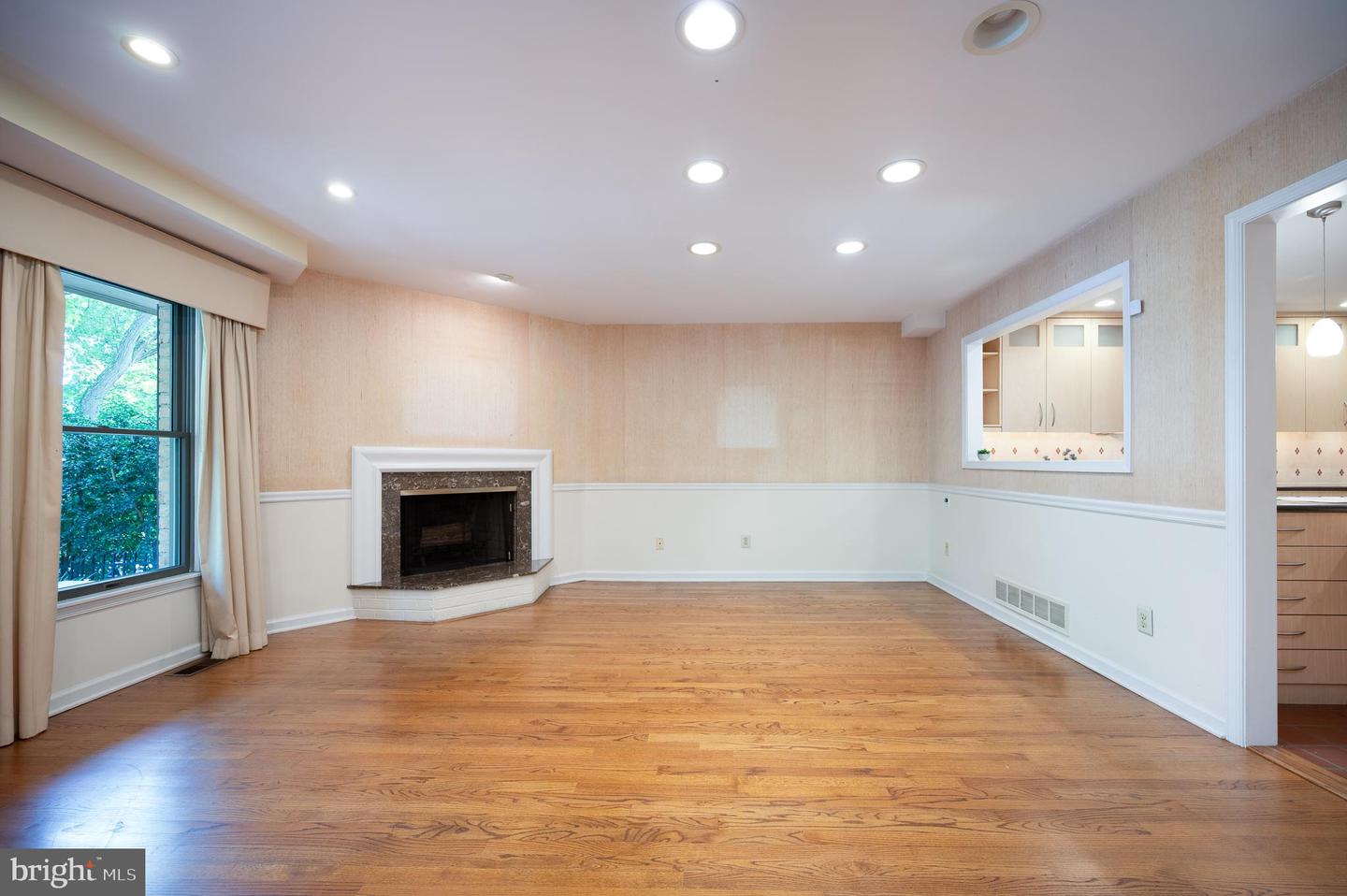 1904 Academy Pl Property Photo 7