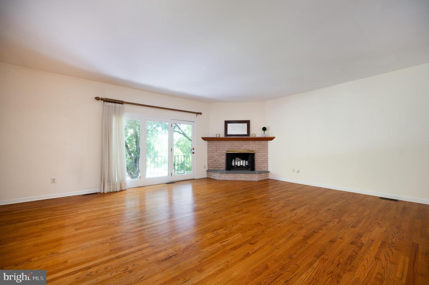 1904 Academy Pl Property Photo 18