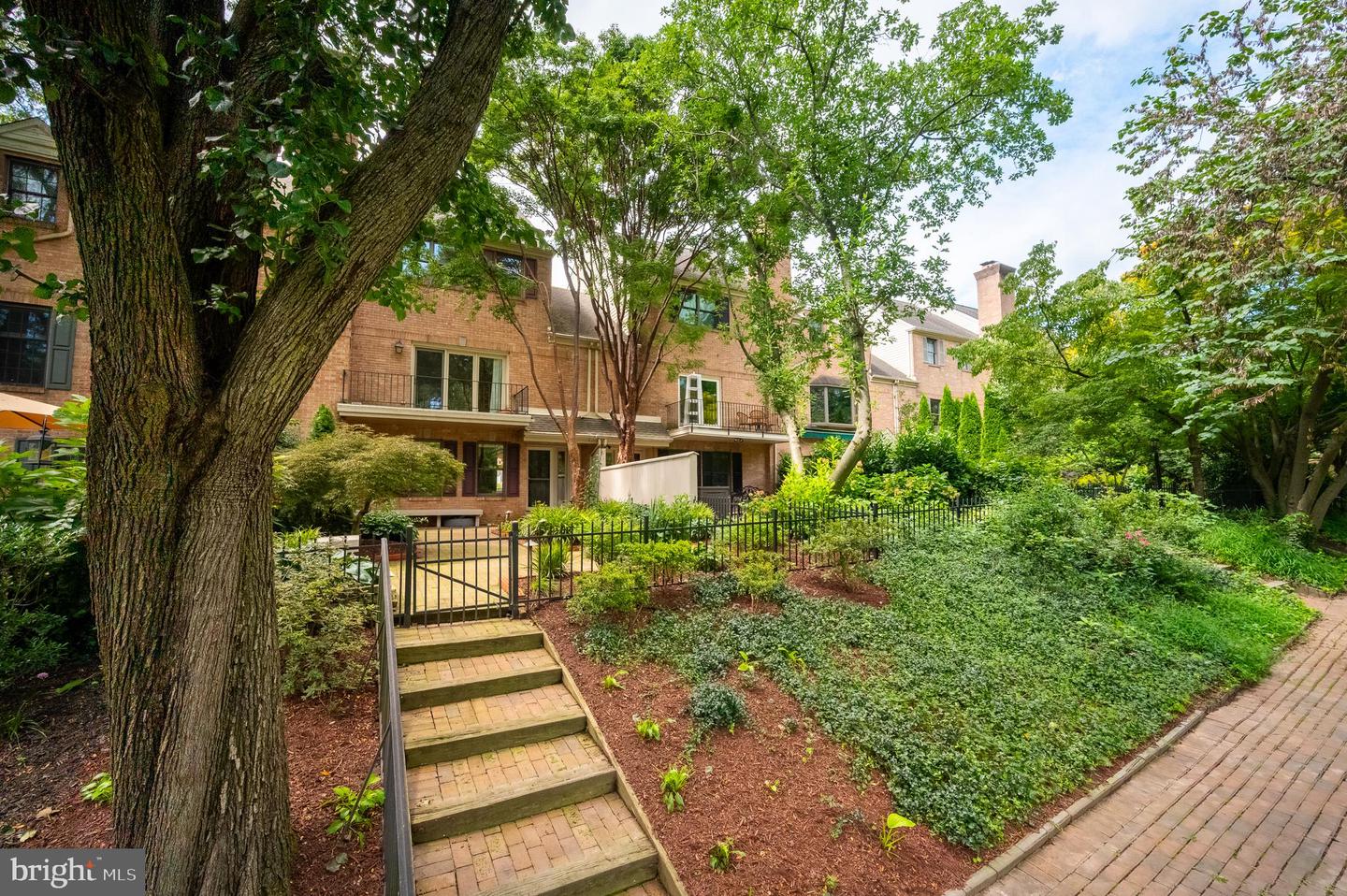 1904 Academy Pl Property Photo 34