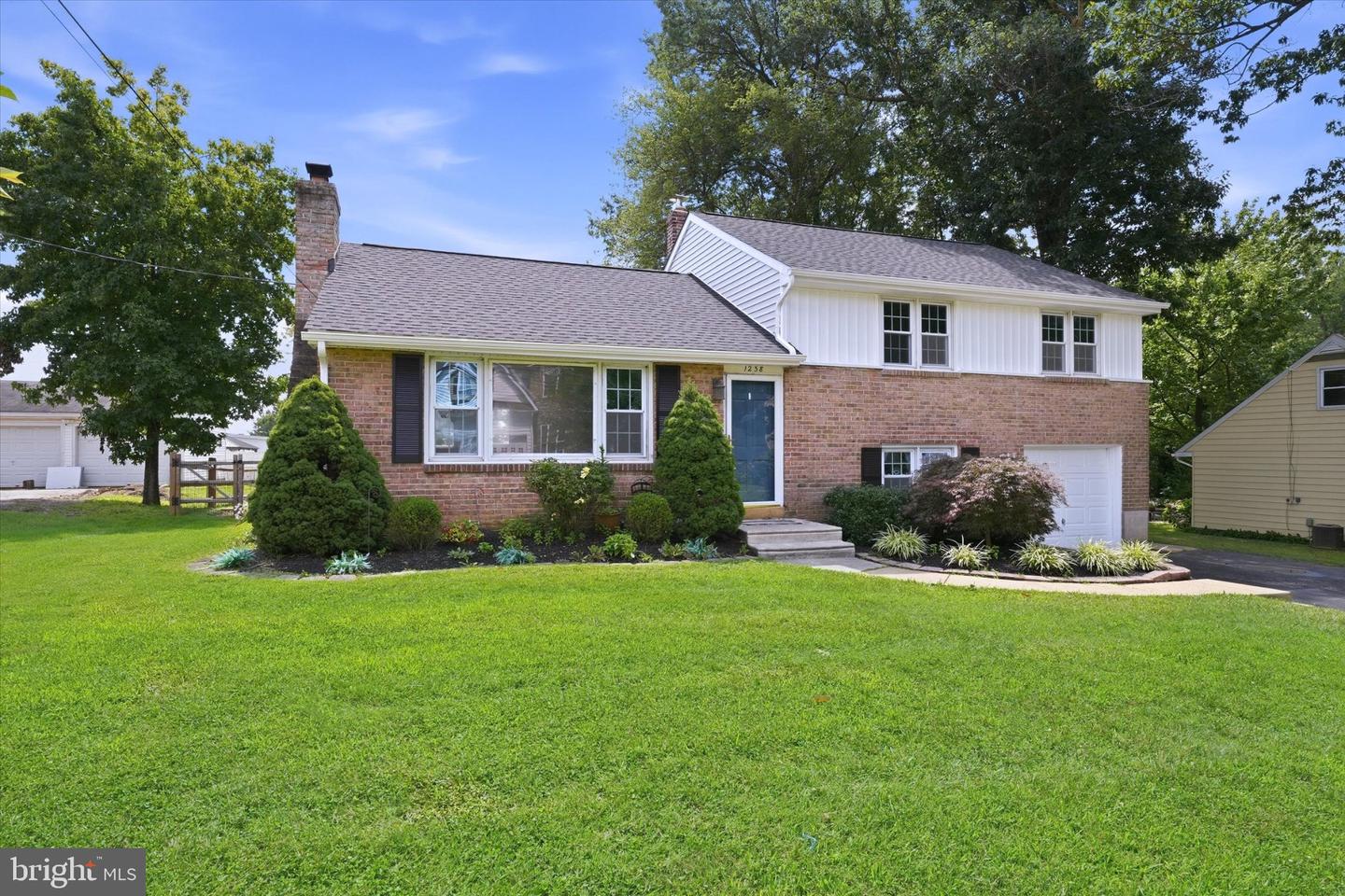 1258 Faun Rd Property Photo 1