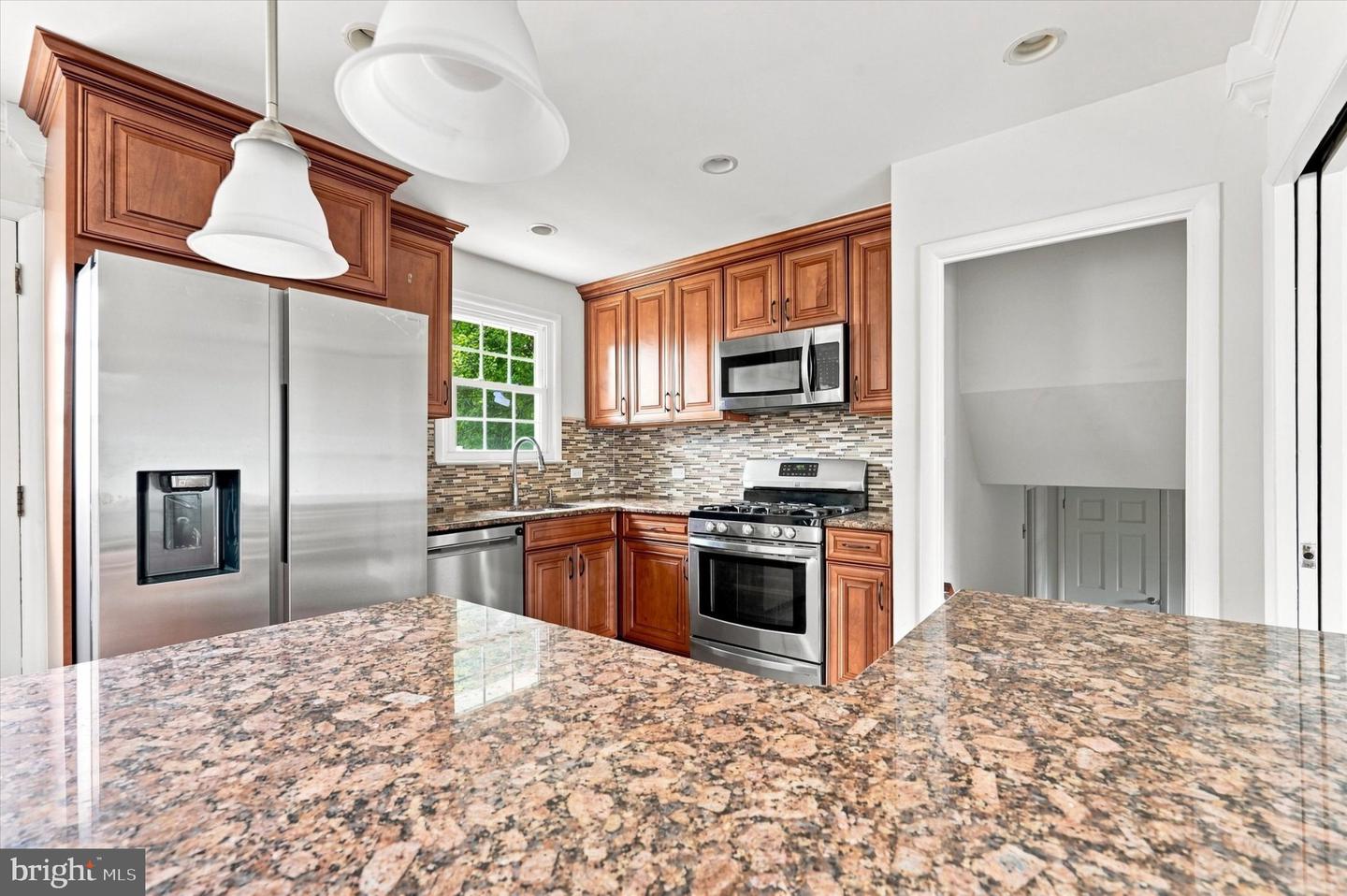 1258 Faun Rd Property Photo 10