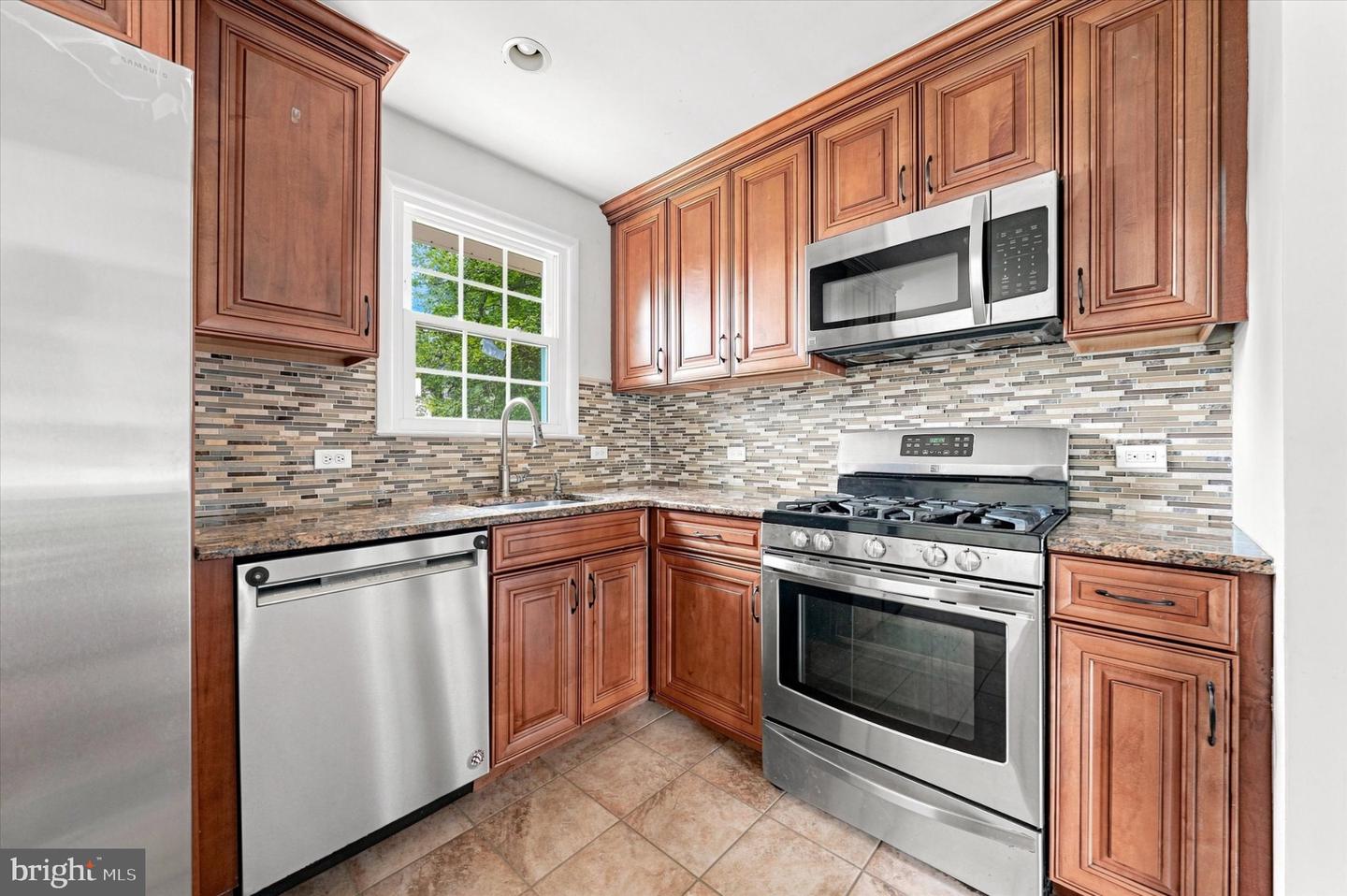 1258 Faun Rd Property Photo 11