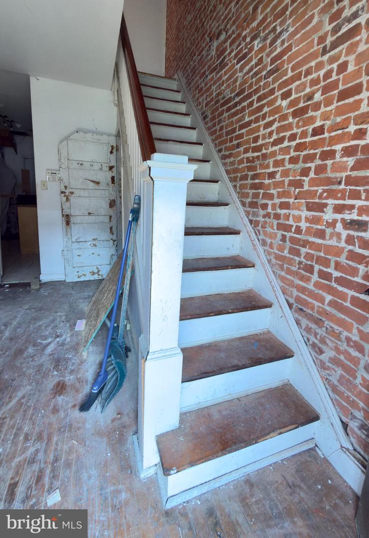 2709 N West St Property Photo 5