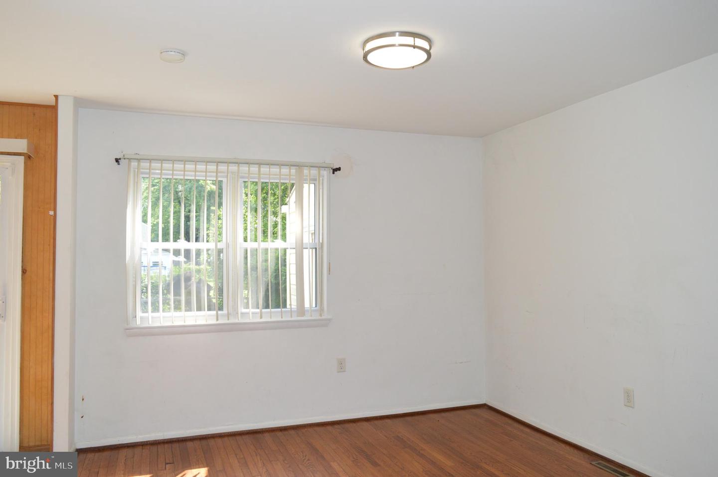 14 Keith St Property Photo 5
