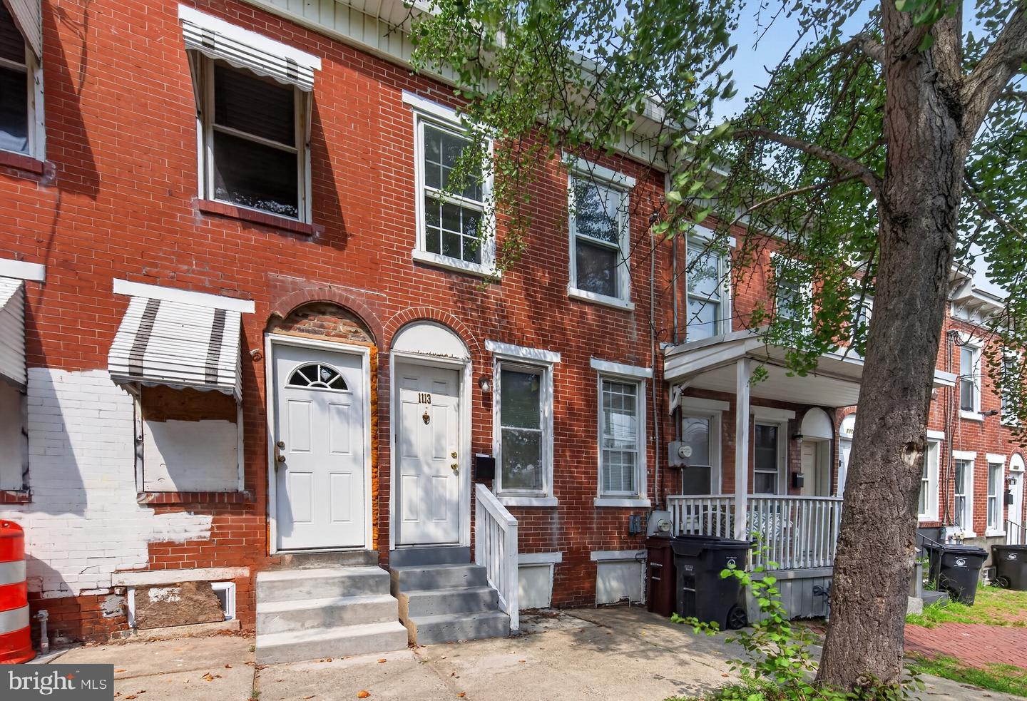 1113 READ ST Property Photo 1