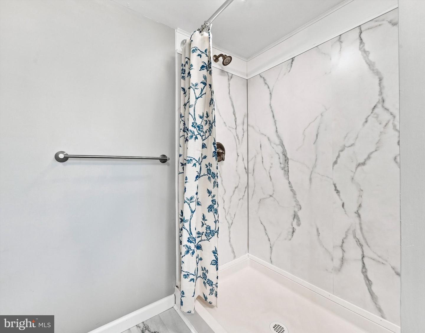 307 S Cass St Property Photo 23