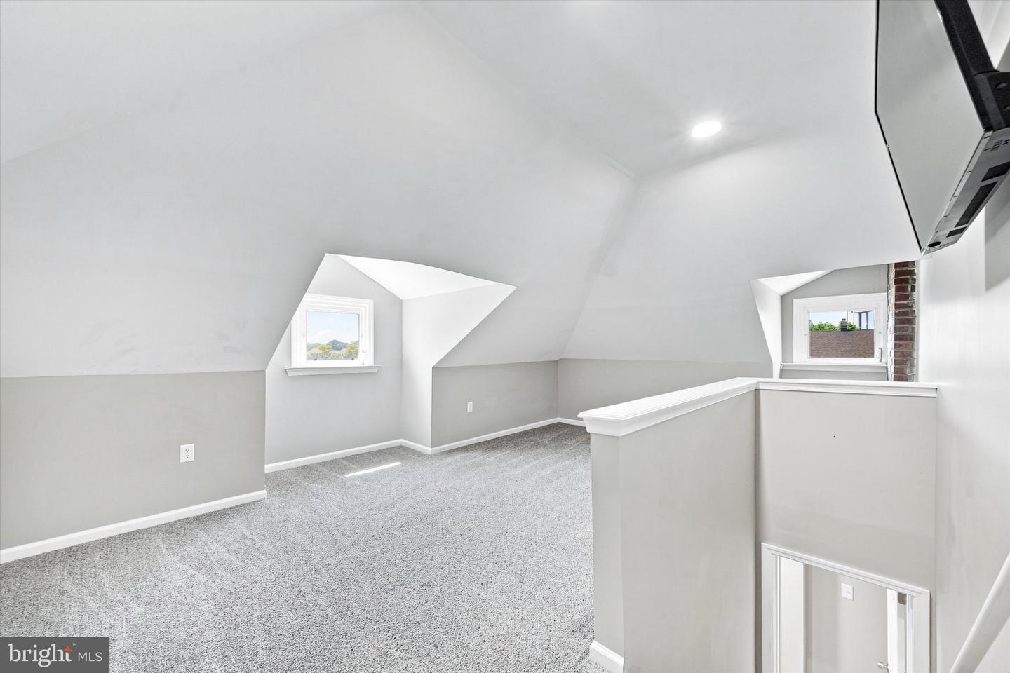 307 S Cass St Property Photo 30