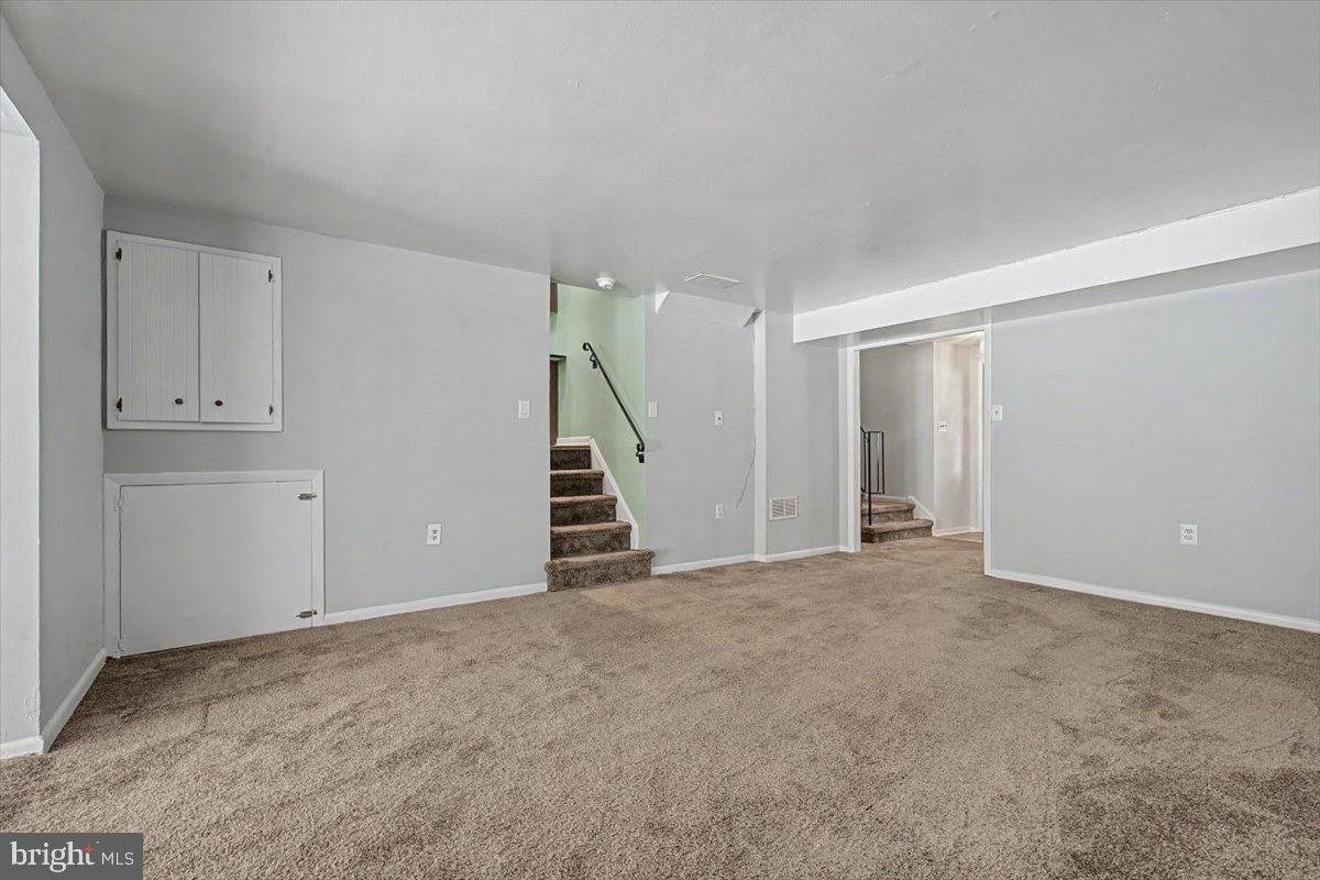 2105 Westminster Dr Property Photo 7